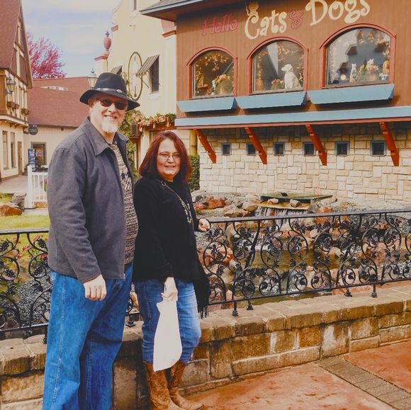 Meet your Posher, Cindy - Picture 5 of 8